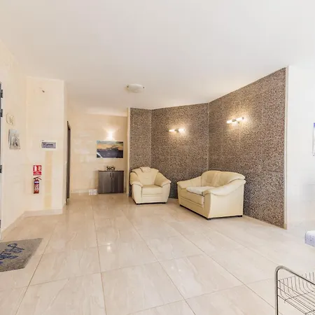 Cliff's Edge - By Solea Apartament *