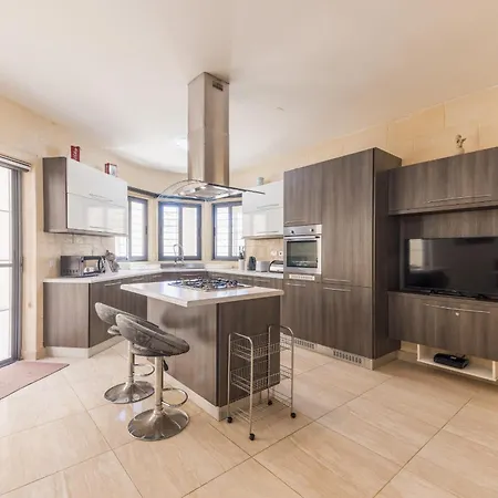 Apartment Cliff's Edge - By Solea Xlendi