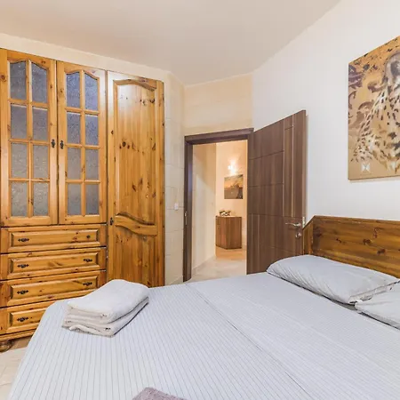 Cliff's Edge - By Solea Apartment Xlendi